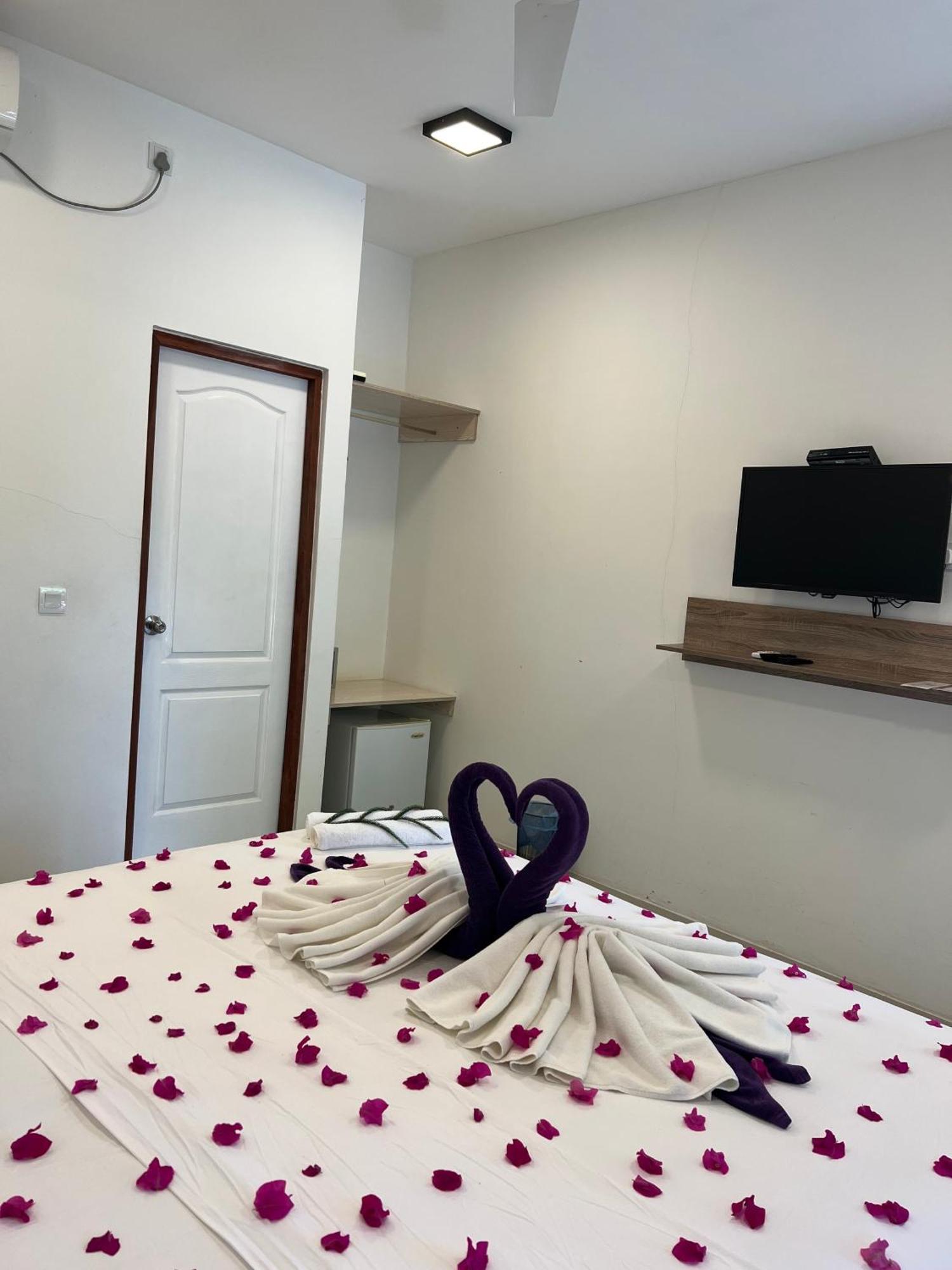 Lagoon Villa Maldives Thoddoo Dış mekan fotoğraf